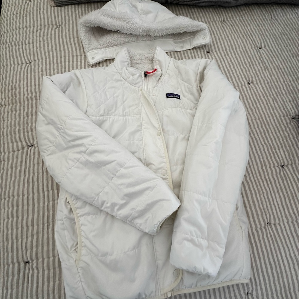 Patagonia Reversible Dream Song Hooded Quilted Down & Fleece Jacket. Girls XL